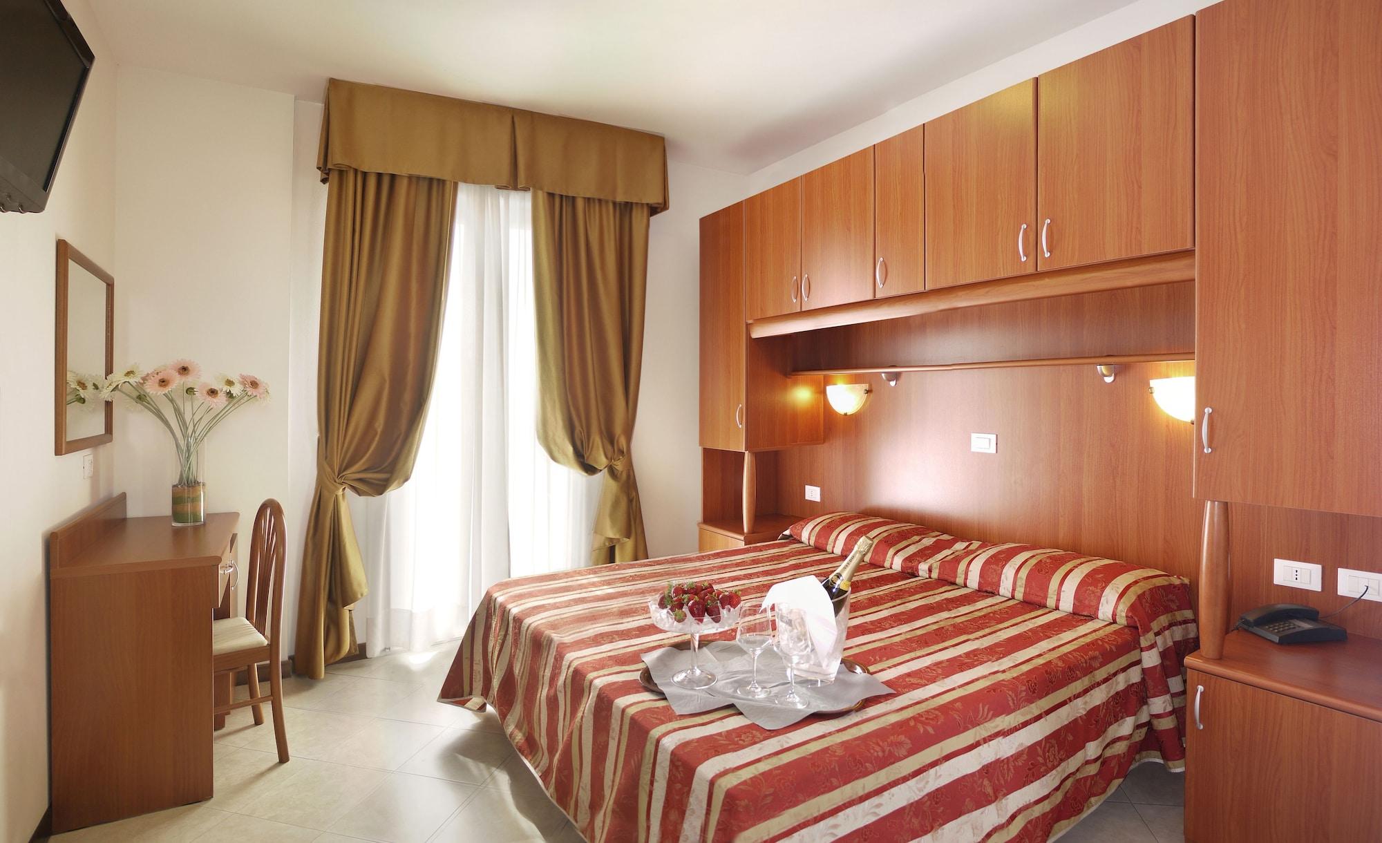 Hotel Storione Lido di Jesolo Exterior photo