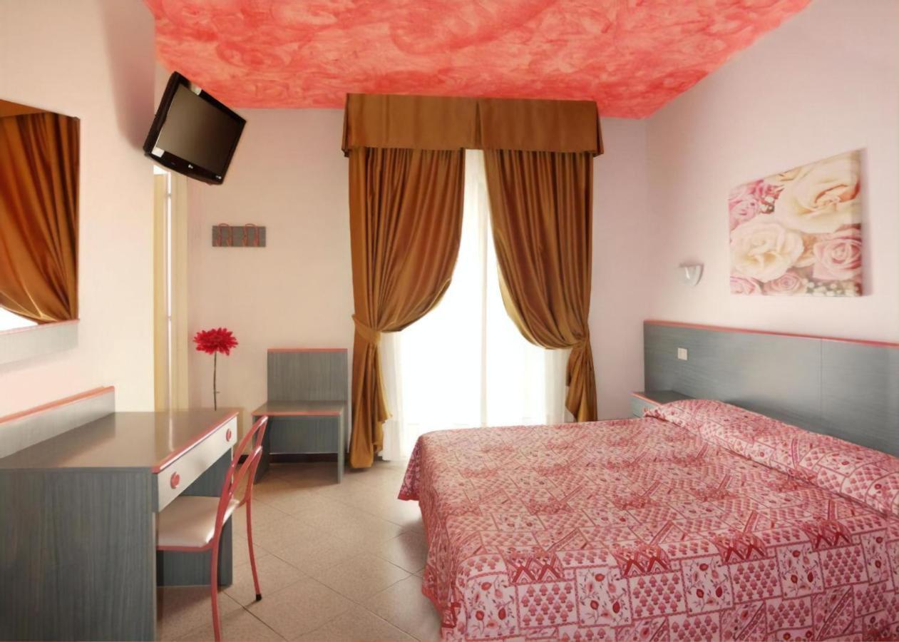 Hotel Storione Lido di Jesolo Exterior photo